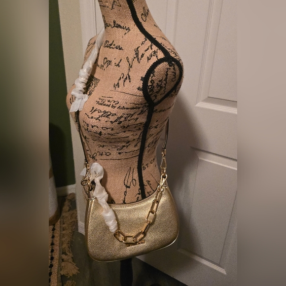 MICHAEL KORS Cora Medium Metallic Leather Shoulder Bag Gold - Picture 7 of 9